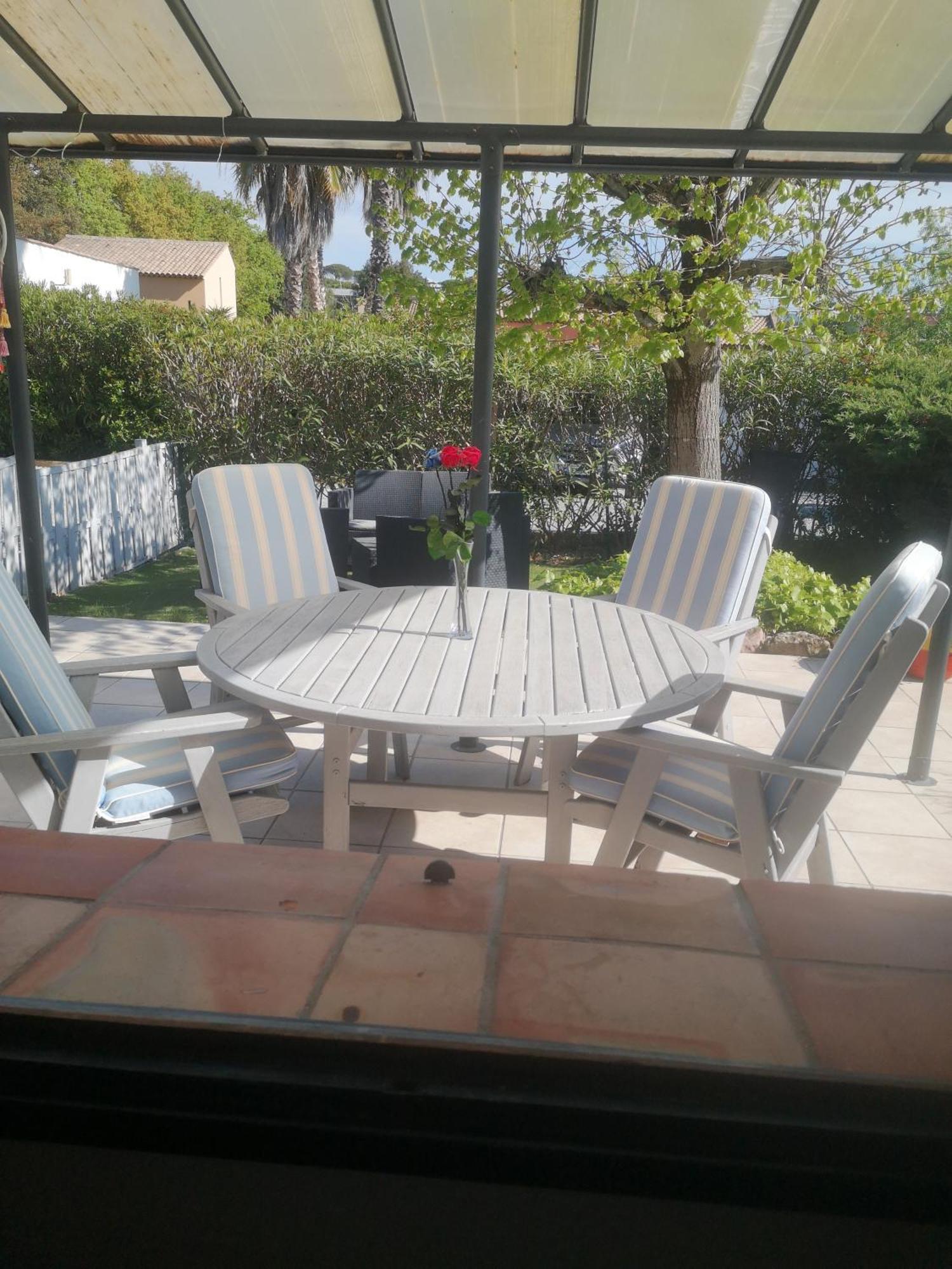 Le Mas Du Bijou Bleu Puget-sur Argens Kamer foto